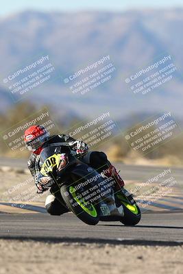 media/Dec-07-2025-CVMA (Sun) [[3e7d2de5dc]]/Race 12- Formula 40 MW and LW/